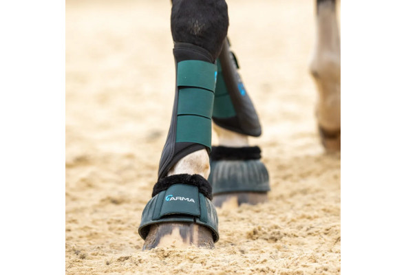 Shires AirMotion Brushing Boots Shires AirMotion Brushing Boots